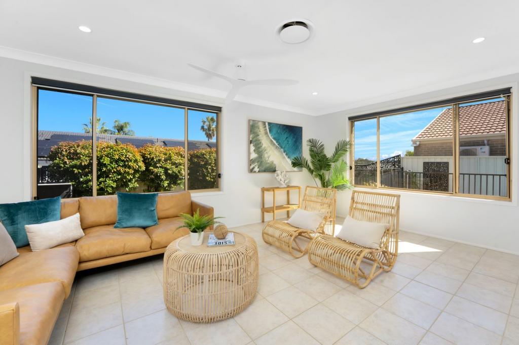 11a Maas Pde, Forresters Beach, NSW 2260