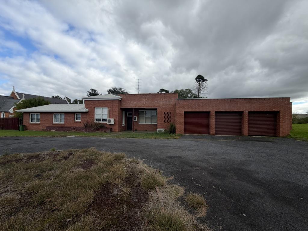 28 Robertson St, Casterton, VIC 3311