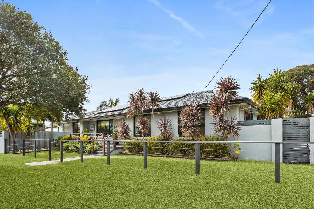 18 Madden St, Oak Flats, NSW 2529