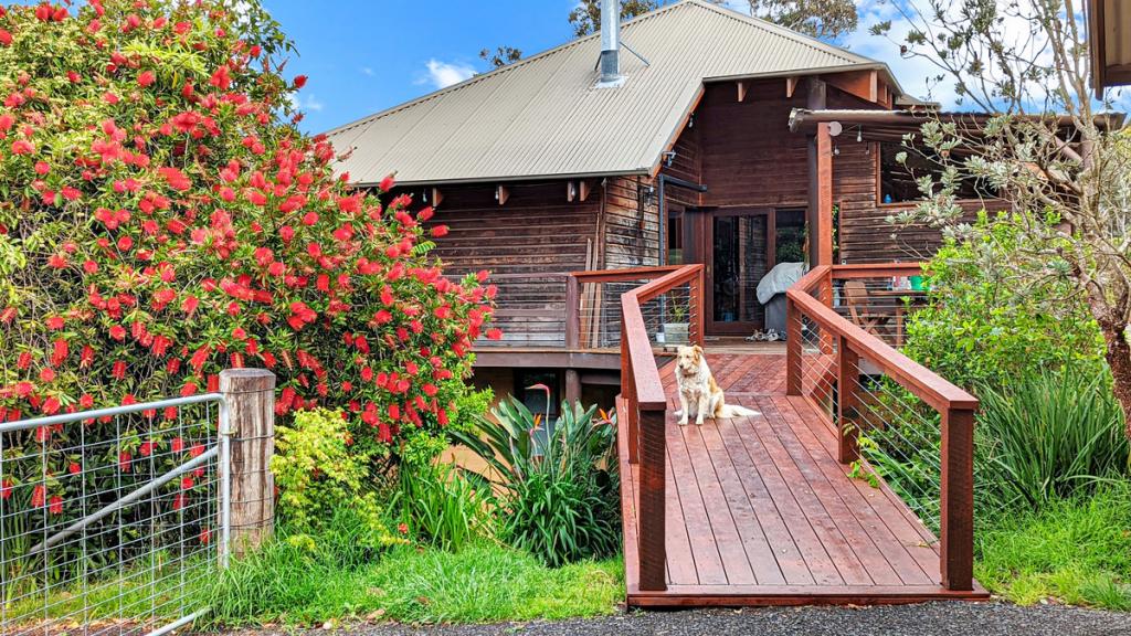 24 SHIRLEY LANE, WALLAGOOT, NSW 2550