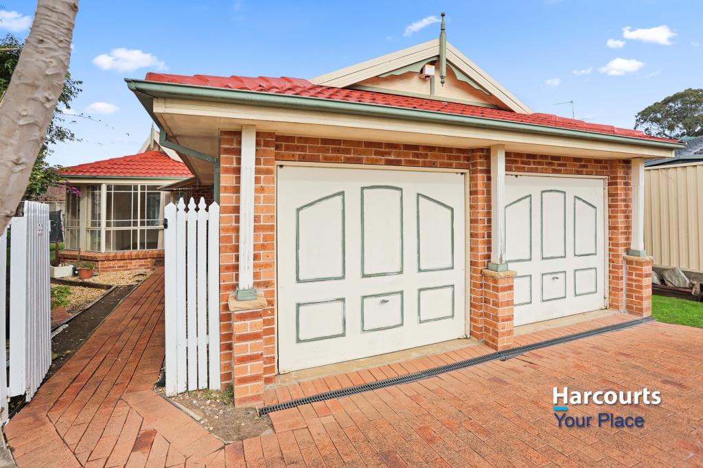33 WILLOW GR, PLUMPTON, NSW 2761
