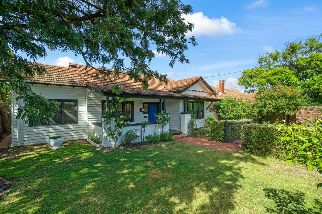 88 Linacre Rd, Hampton, VIC 3188
