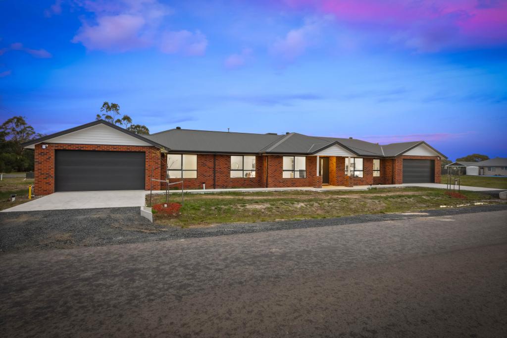 1b Gleno Ct, Cardigan, VIC 3352