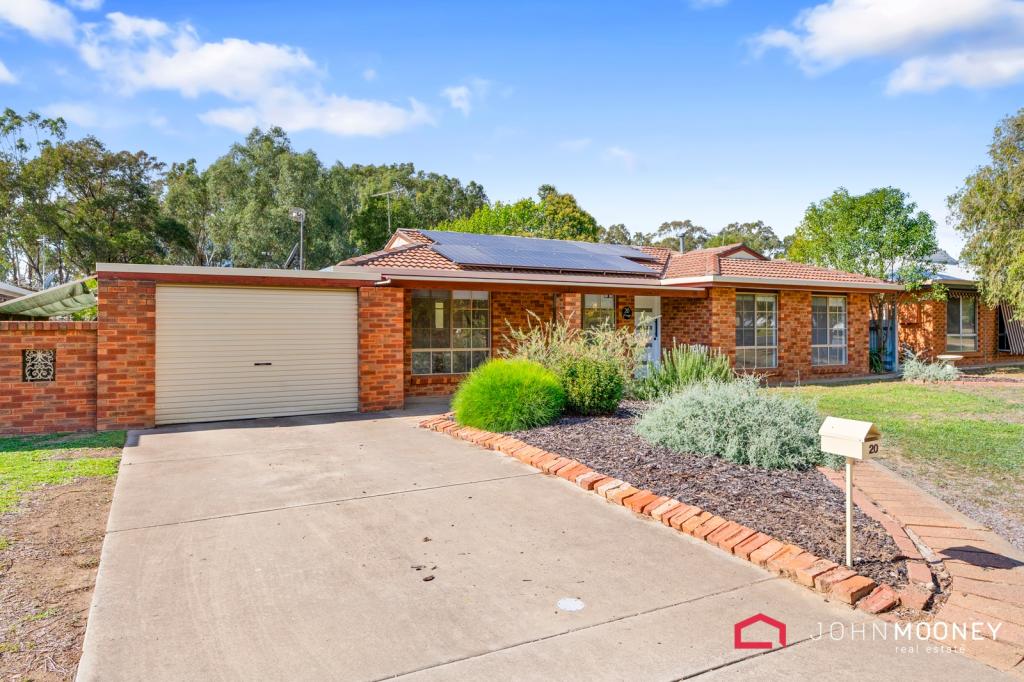 20 KAROOM DR, GLENFIELD PARK, NSW 2650