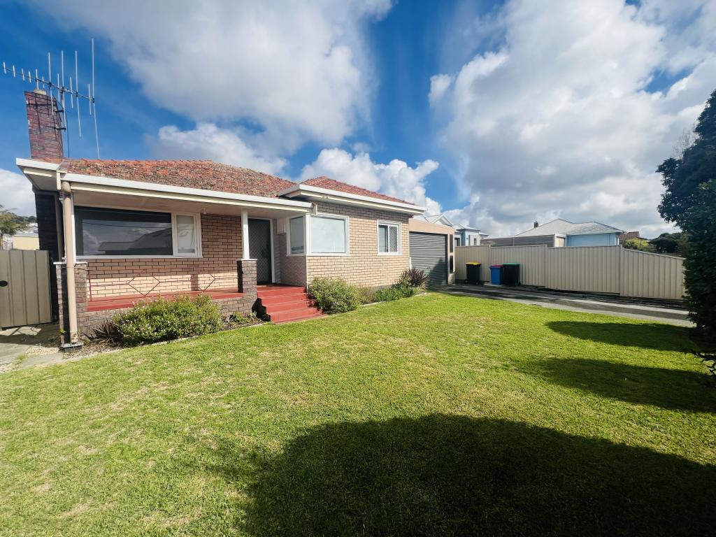 9 PIONEER RD, CENTENNIAL PARK, WA 6330