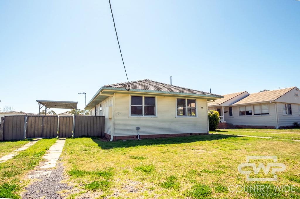 12 Scott St, Glen Innes, NSW 2370