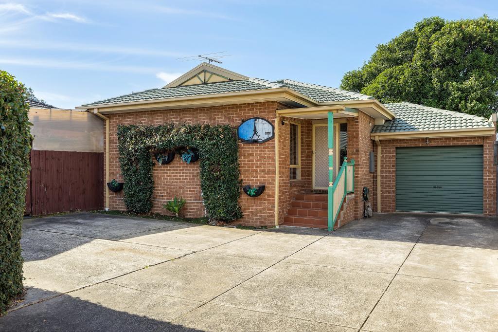 2/6 ALPINE GR, PASCOE VALE, VIC 3044