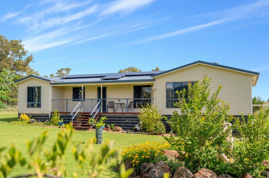 40 Ipomea St, Emu Vale, QLD 4371