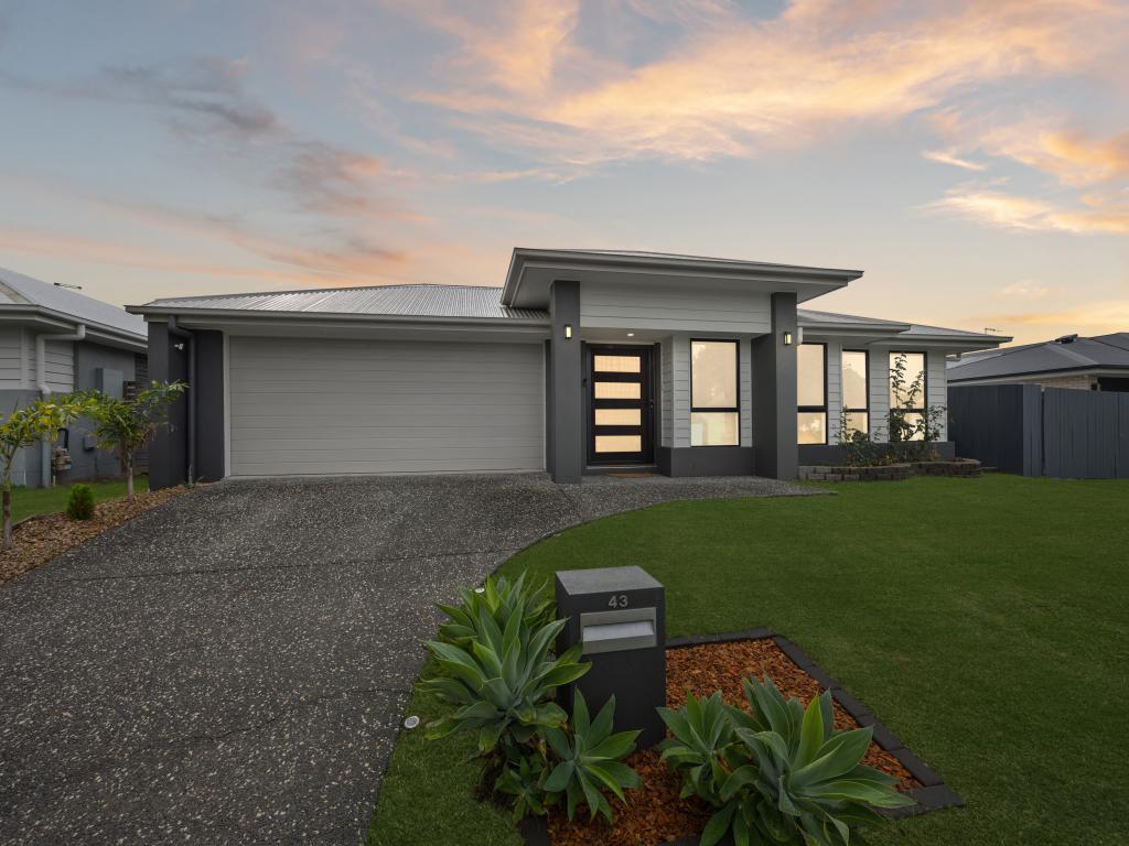 43 PARKLAND DR, WALLOON, QLD 4306