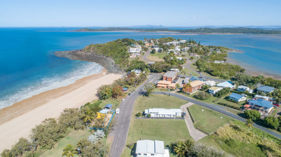 8 Crichton St, Sarina Beach, QLD 4737