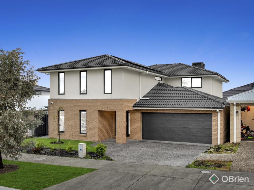 23 Kunlun Cres, Clyde North, VIC 3978