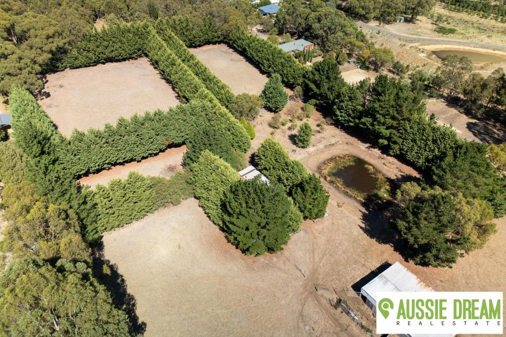 31 Faheys Rd, Gordon, VIC 3345