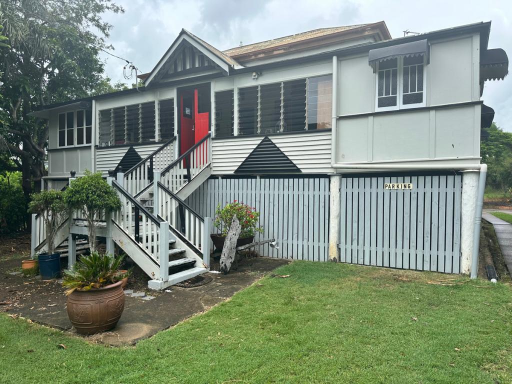 245 Torquay Tce, Torquay, QLD 4655