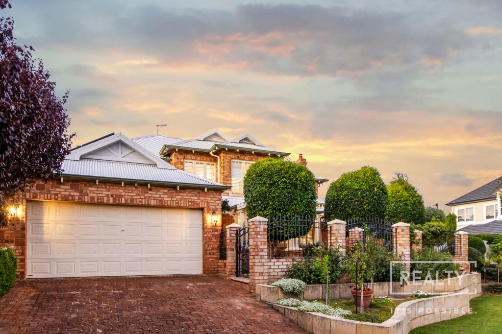 33 Ash Gr, Duncraig, WA 6023