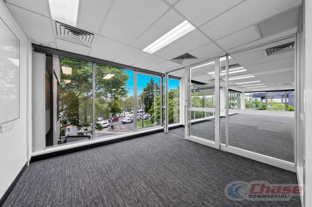 2/265 Coronation Dr, Milton, QLD 4064