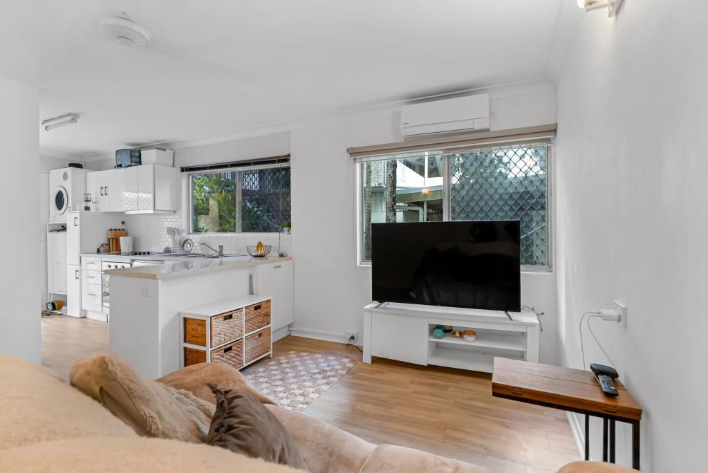 4/284 Lake St, Cairns North, QLD 4870