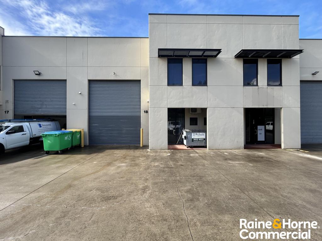 18/13 SWAFFHAM RD, MINTO, NSW 2566