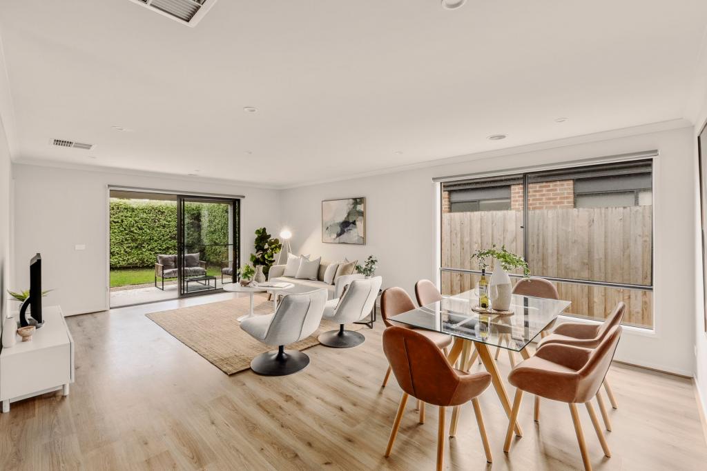 12 ROMLEY AVE, ARMSTRONG CREEK, VIC 3217
