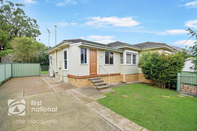 243 Lake Rd, Glendale, NSW 2285