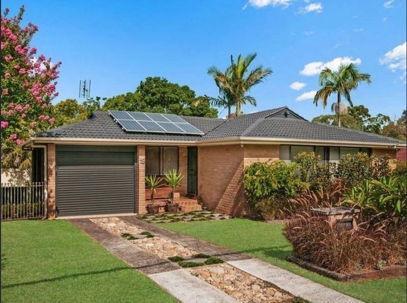 15 Spring Ave, Springfield, NSW 2250