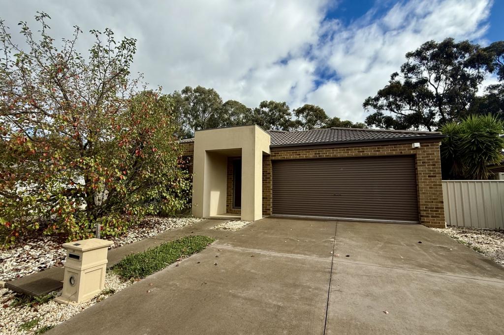20 Peacock Dr, Epsom, VIC 3551