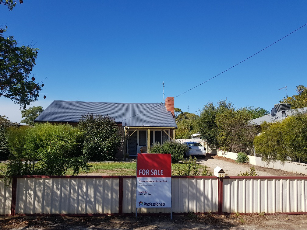 17 Lenane St, Moora, WA 6510