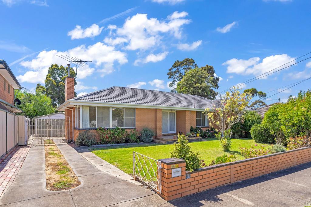 41 Riddle Dr, Melton, VIC 3337