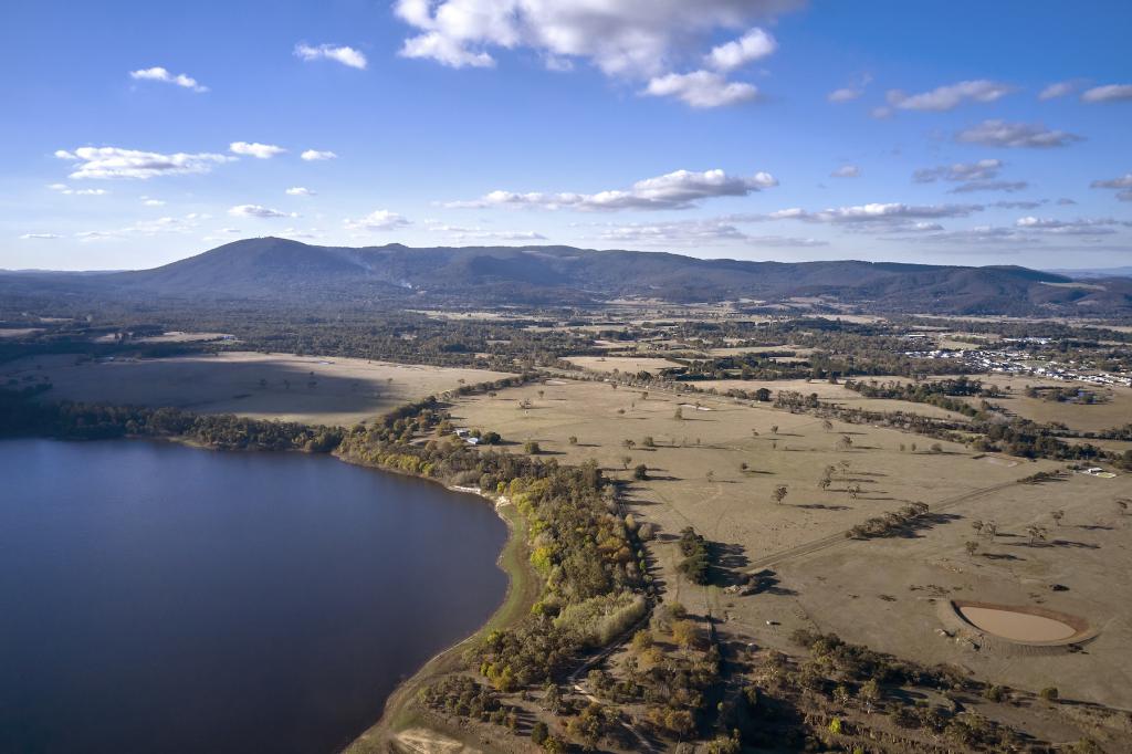 233 Ross Watt Rd, Gisborne, VIC 3437