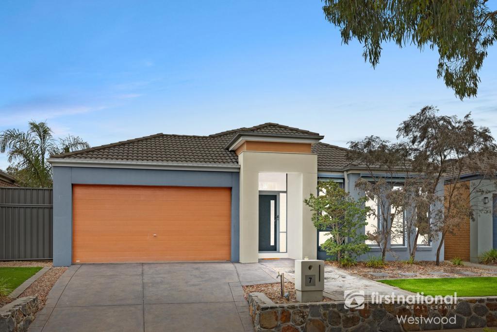 7 Mokoan Cl, Manor Lakes, VIC 3024