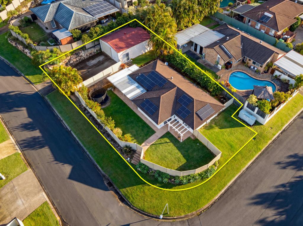 1 Amethyst Ct, Carrara, QLD 4211