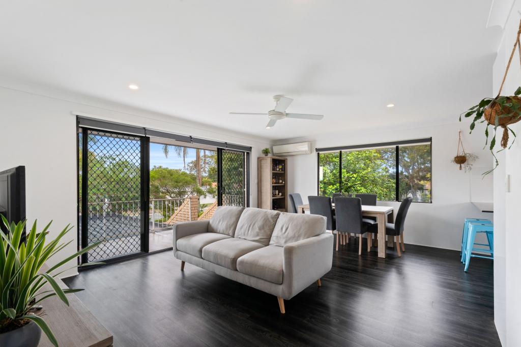 4/40 Oceanic Dr, Mermaid Waters, QLD 4218