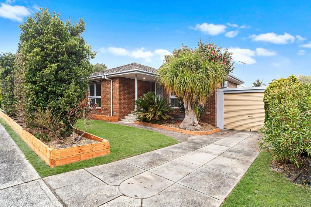 13 Lorikeet Ct, Frankston, VIC 3199
