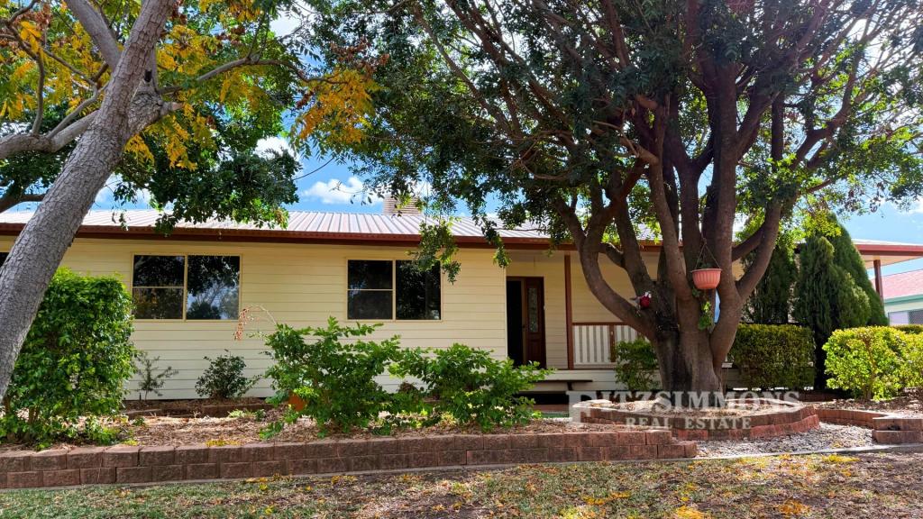3 DELMA CT, DALBY, QLD 4405