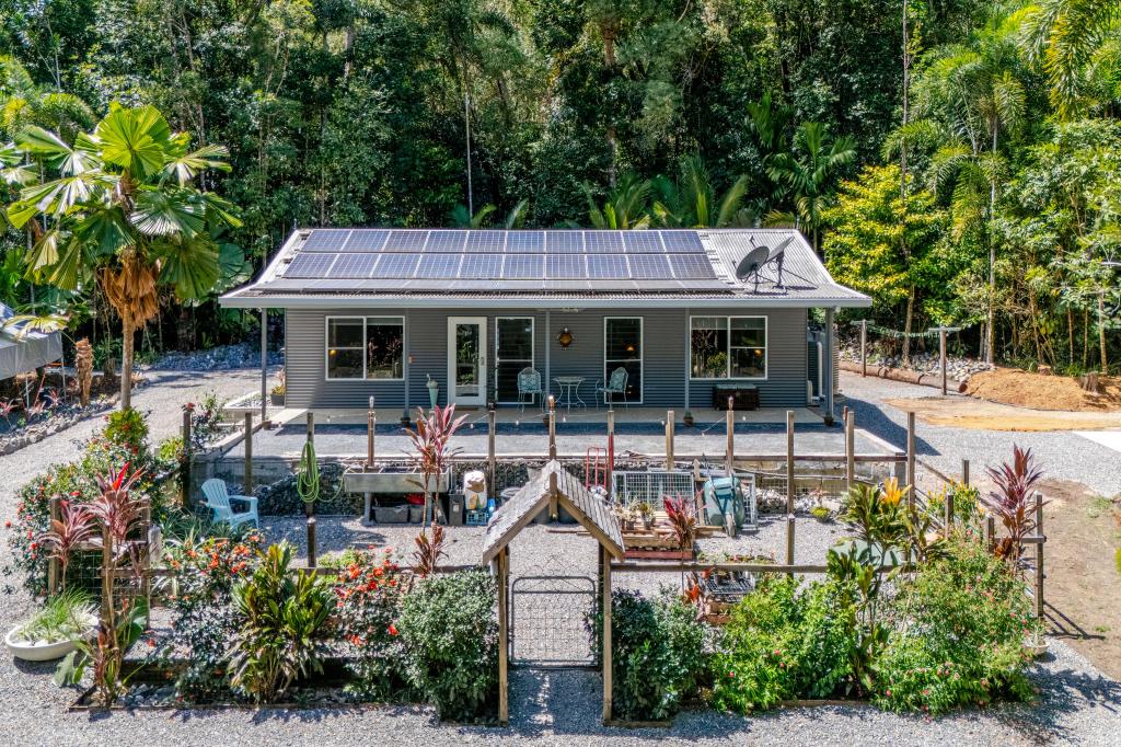 111 Thornton Peak Dr, Forest Creek, QLD 4873