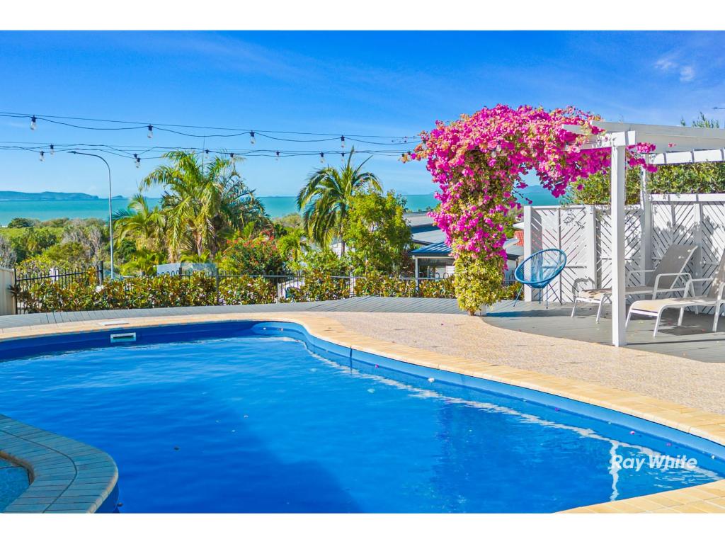 4 Crayke Ct, Pacific Heights, QLD 4703