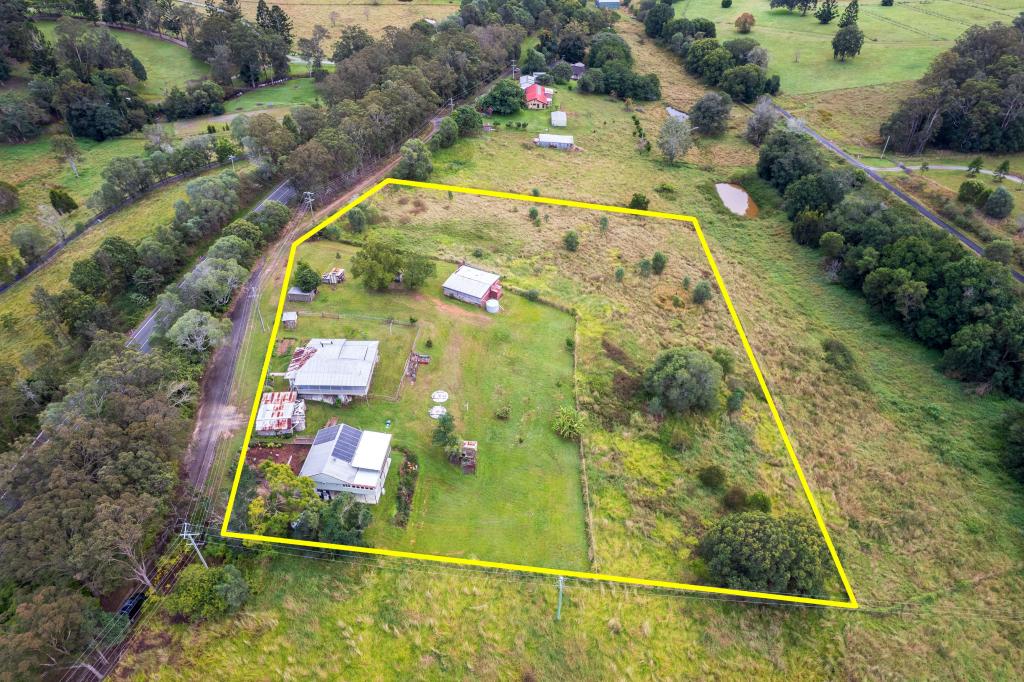 307 Mount Samson Rd, Armstrong Creek, QLD 4520