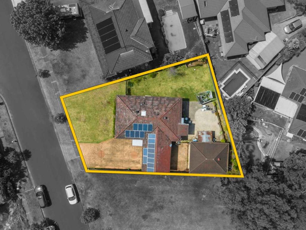 55 Molyneaux Ave, Kings Langley, NSW 2147