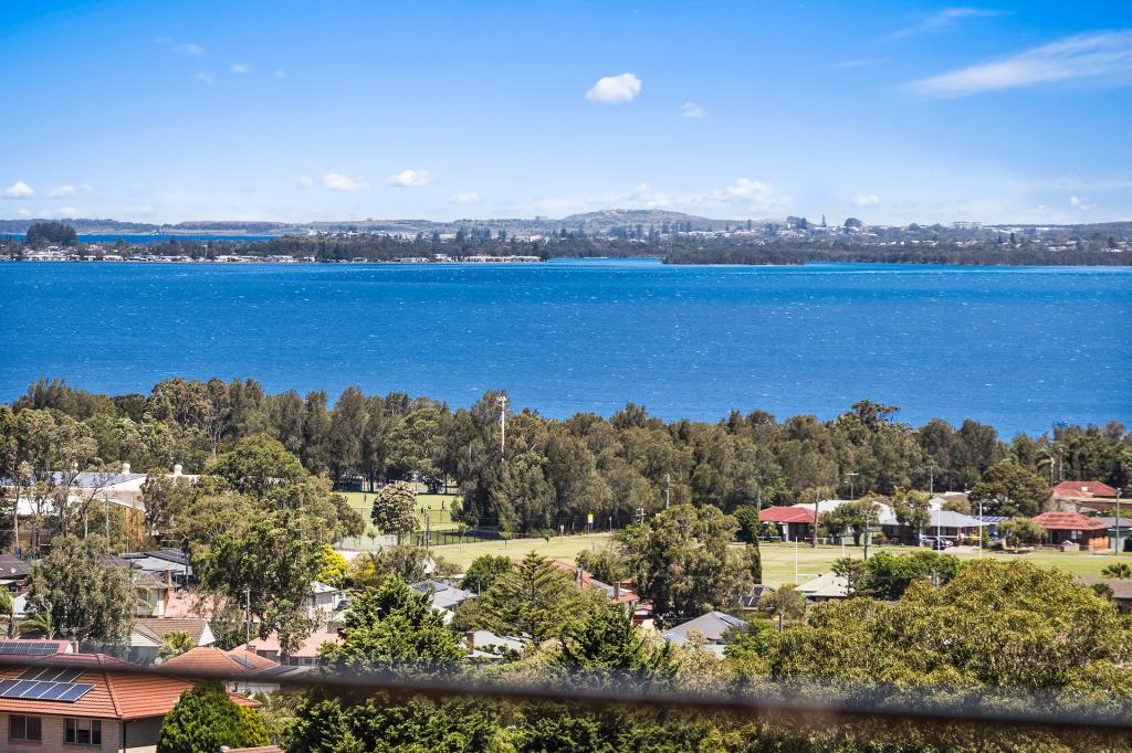 5 Scenic Pl, Berkeley, NSW 2506