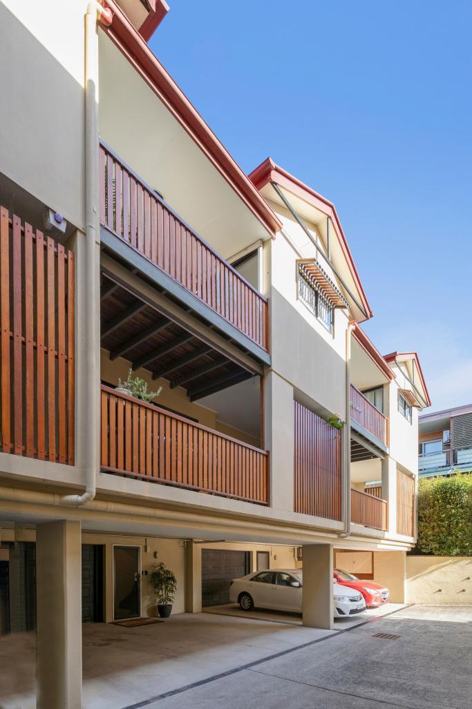 6/336 Cavendish Rd, Coorparoo, QLD 4151