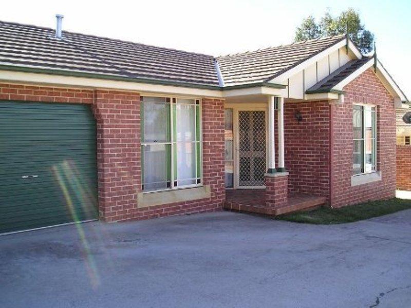 2/50 Lambert St, Bathurst, NSW 2795