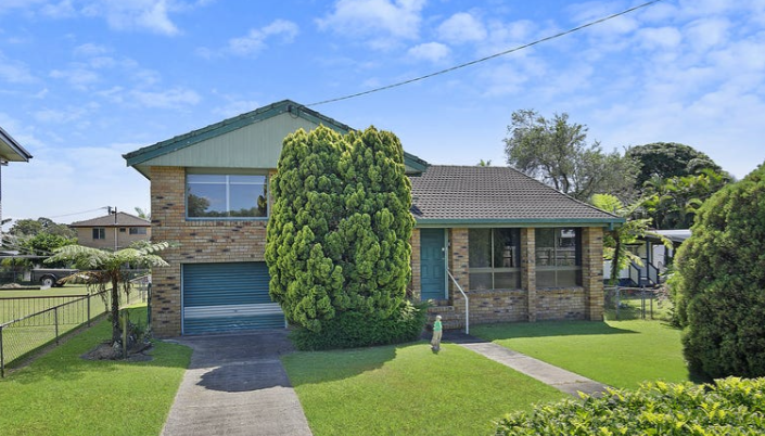 5 Armstrong St, Clontarf, QLD 4019