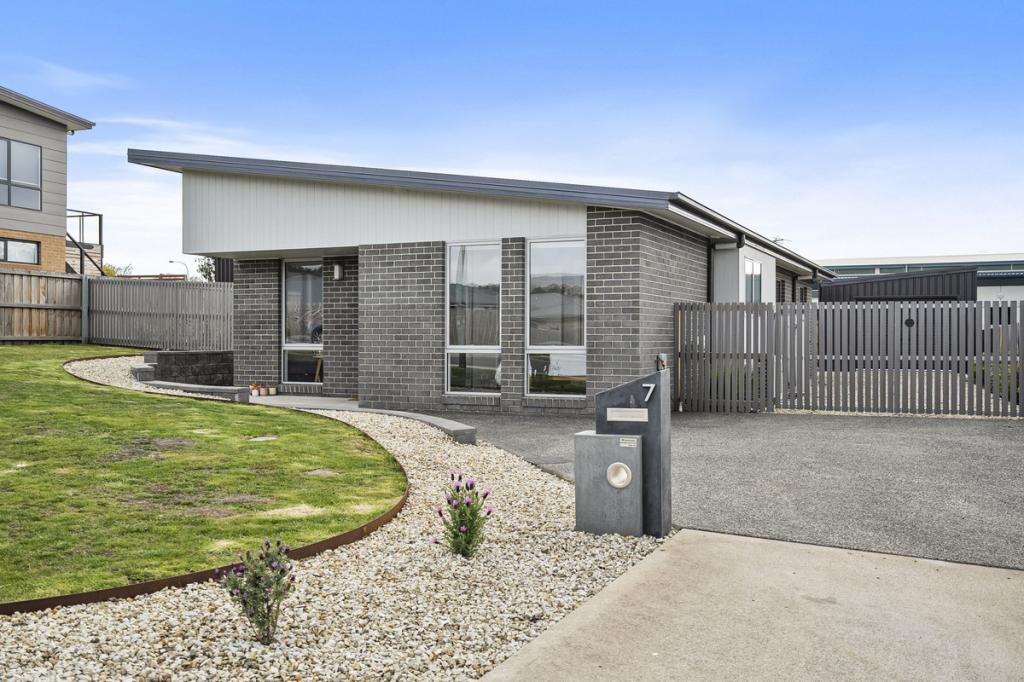 7 Kingsgate Cir, Huntingfield, TAS 7055