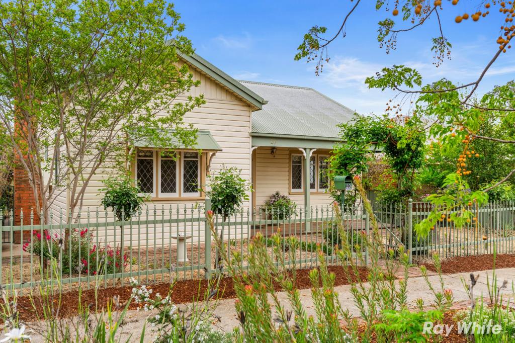 20 Kildare St, Turvey Park, NSW 2650