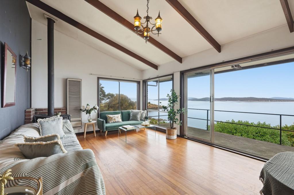 67 Linden Rd, Primrose Sands, TAS 7173