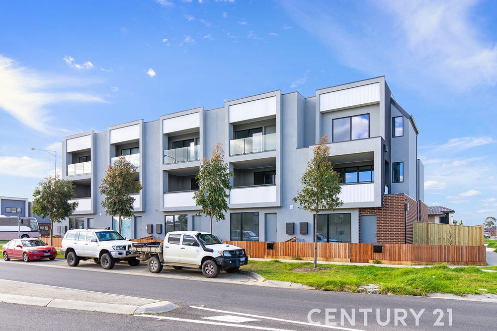 47 STATION ST, PAKENHAM, VIC 3810