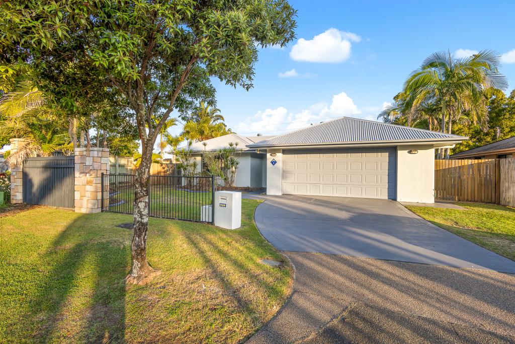 2 Canary Ct, Parrearra, QLD 4575