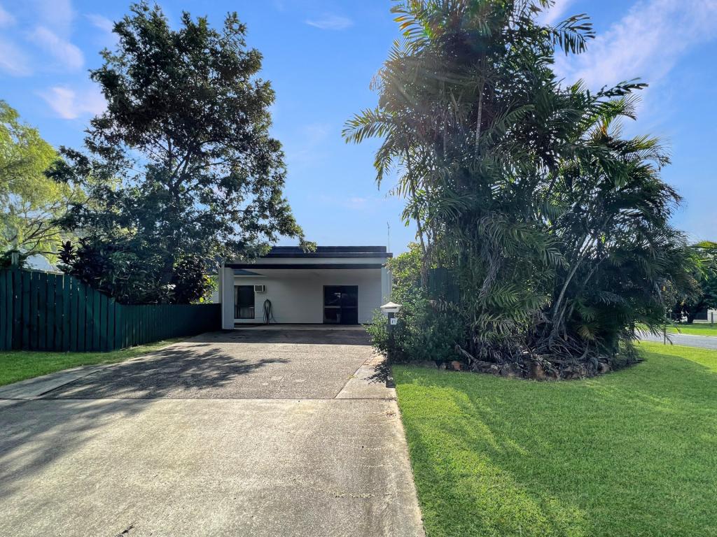 19 CUMBERLAND AVE, SMITHFIELD, QLD 4878