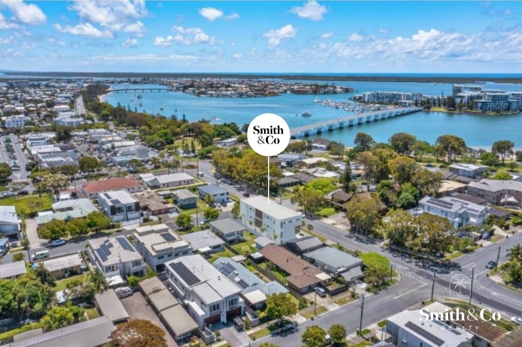 2/402 BAYVIEW ST, PARADISE POINT, QLD 4216