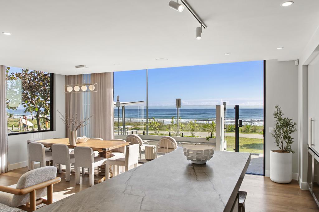 492 The Esp, Palm Beach, QLD 4221