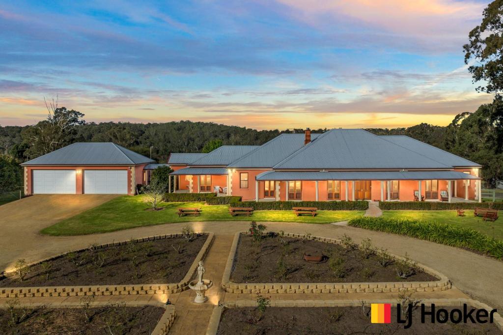 235 Wamban Rd, Moruya, NSW 2537